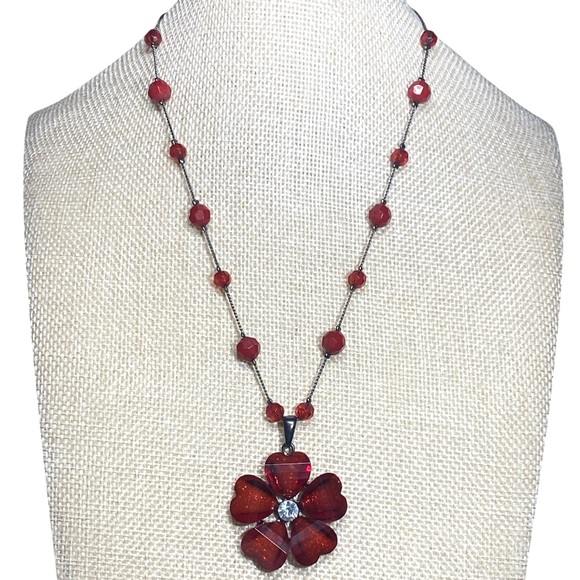 Mixit Vintage Shimmering Heart Floral Pendant Necklace & Earring Set - Picture 1 of 4